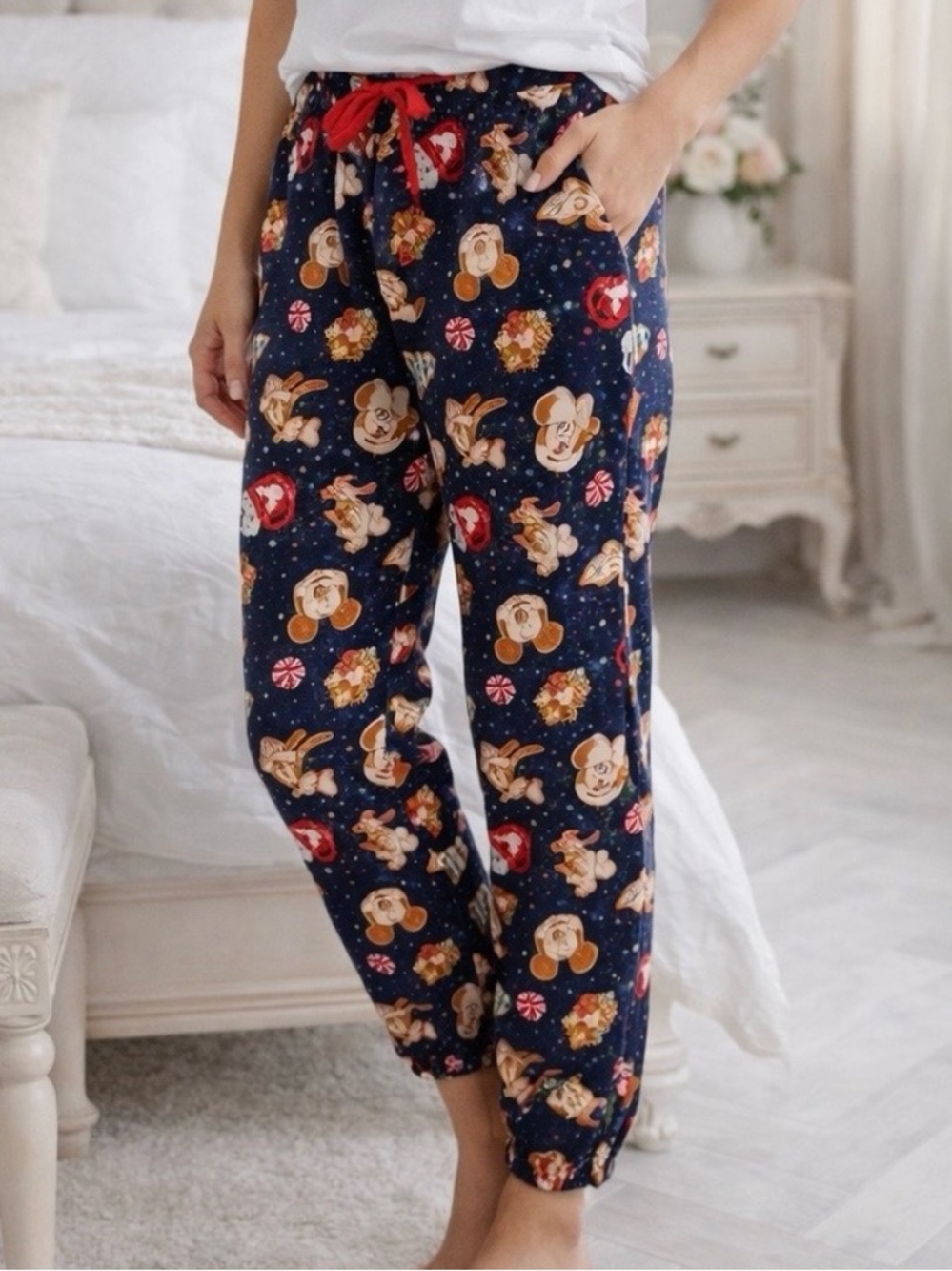 Old Navy Navy Mickey Mouse Holiday Print Lounge Pants